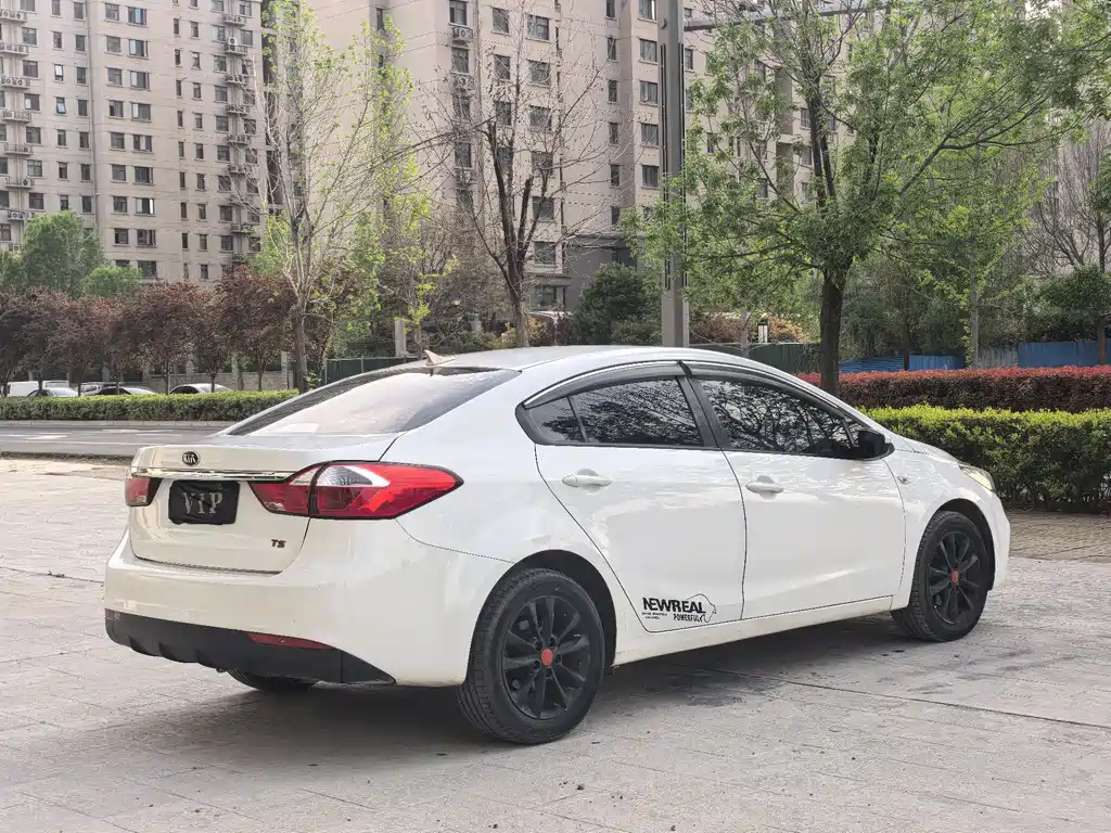 Kia K3 2016