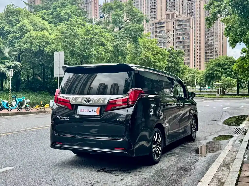 Toyota Alphard 2019
