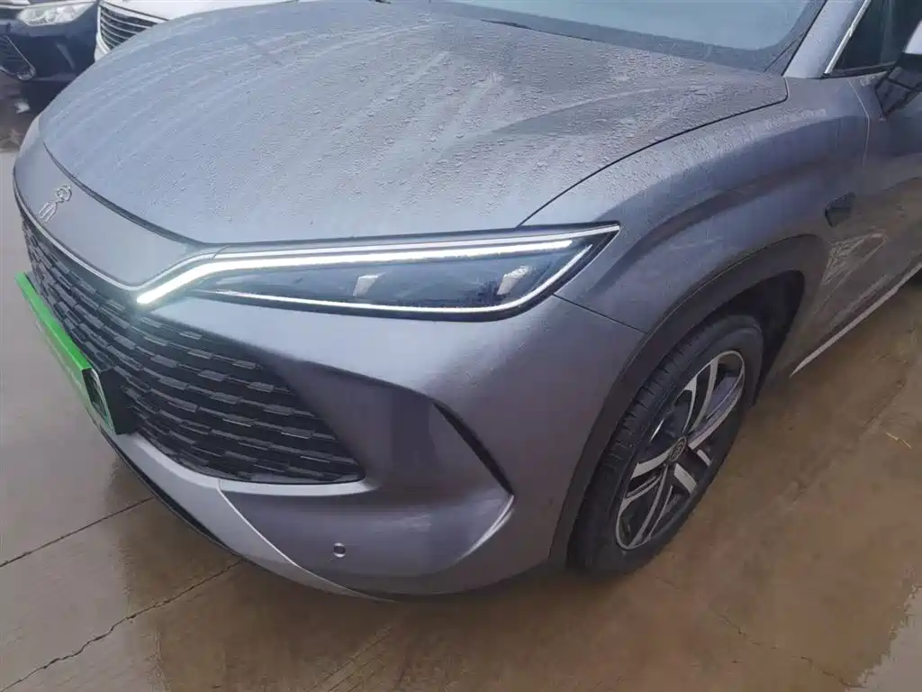 BYD L DM-i 2025 — фото 24