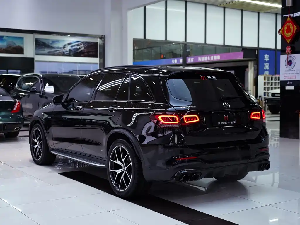 Mercedes-Benz GLC AMG 2023 — фото 18