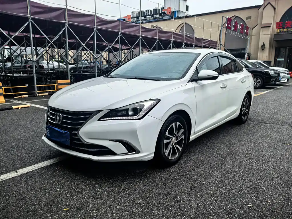 Changan Eado 2018 — фото 11