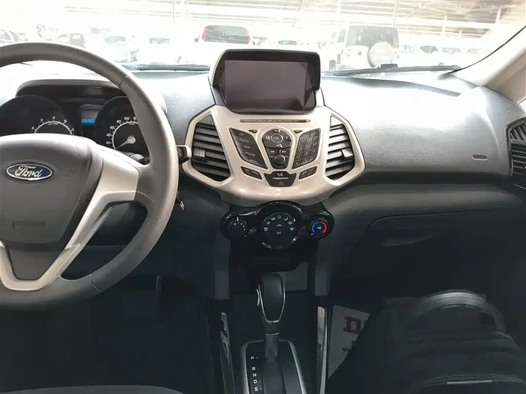 Ford Ecosport 2016 — фото 13