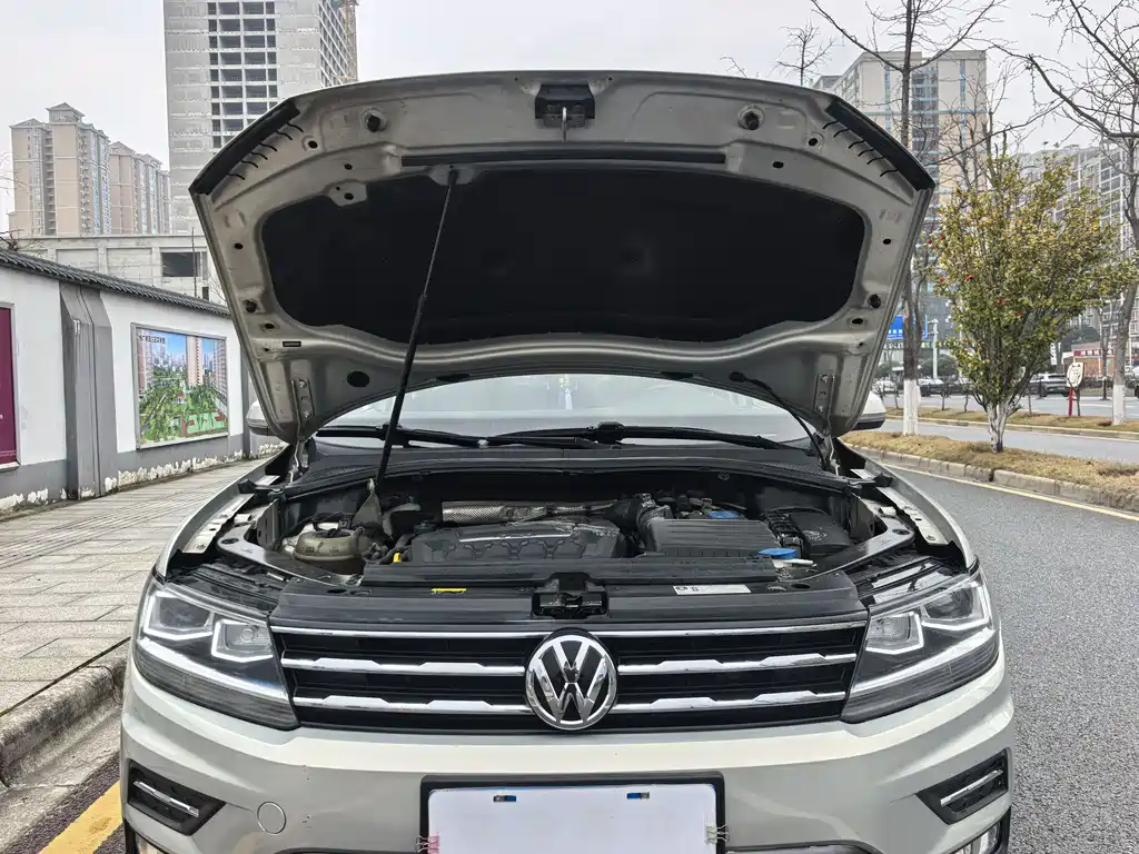 Volkswagen Tiguan L 2020 — фото 4