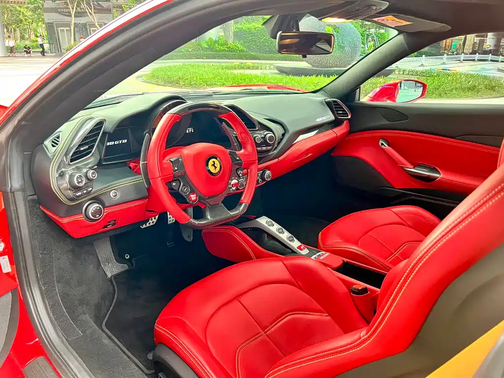 Ferrari 488 2018 — фото 5