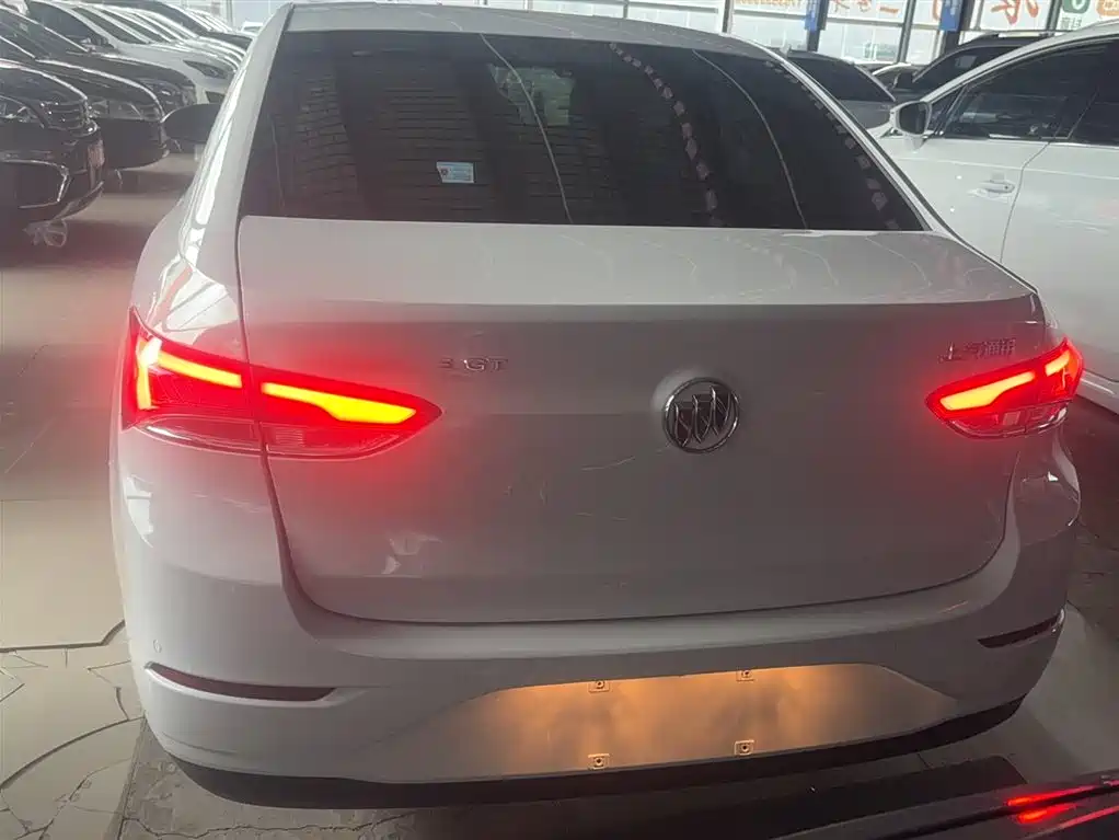 Buick Excelle 2021 — фото 11