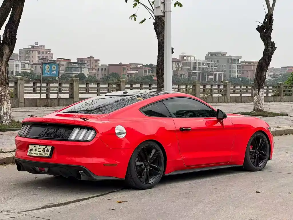 Ford Mustang 2016 — фото 7