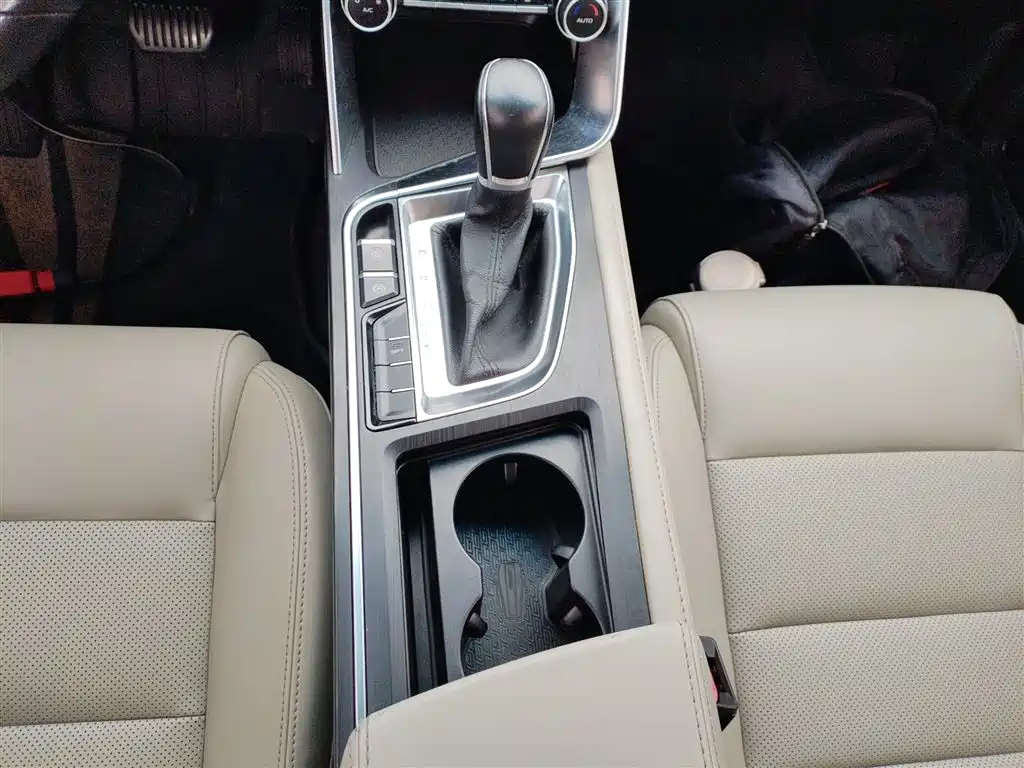 Geely Binrui 2018 — фото 10