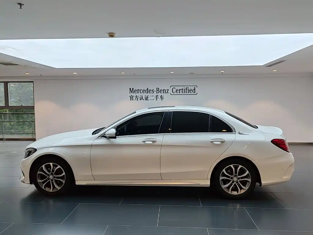 Mercedes-Benz C-Class 2017 — фото 6