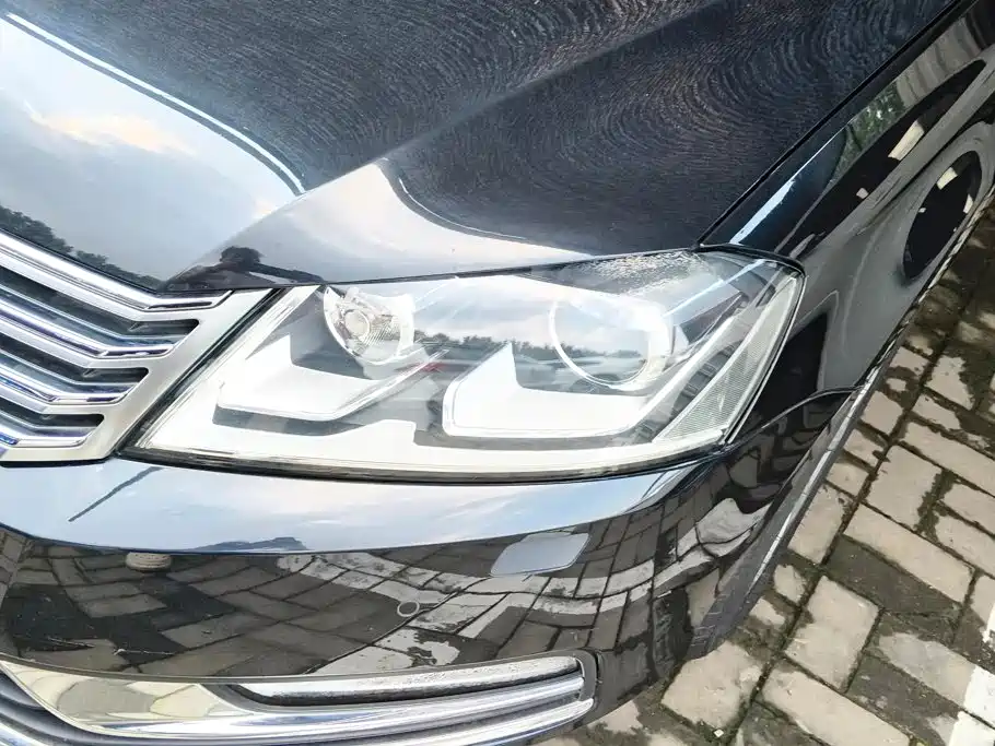 Volkswagen Magotan 2016