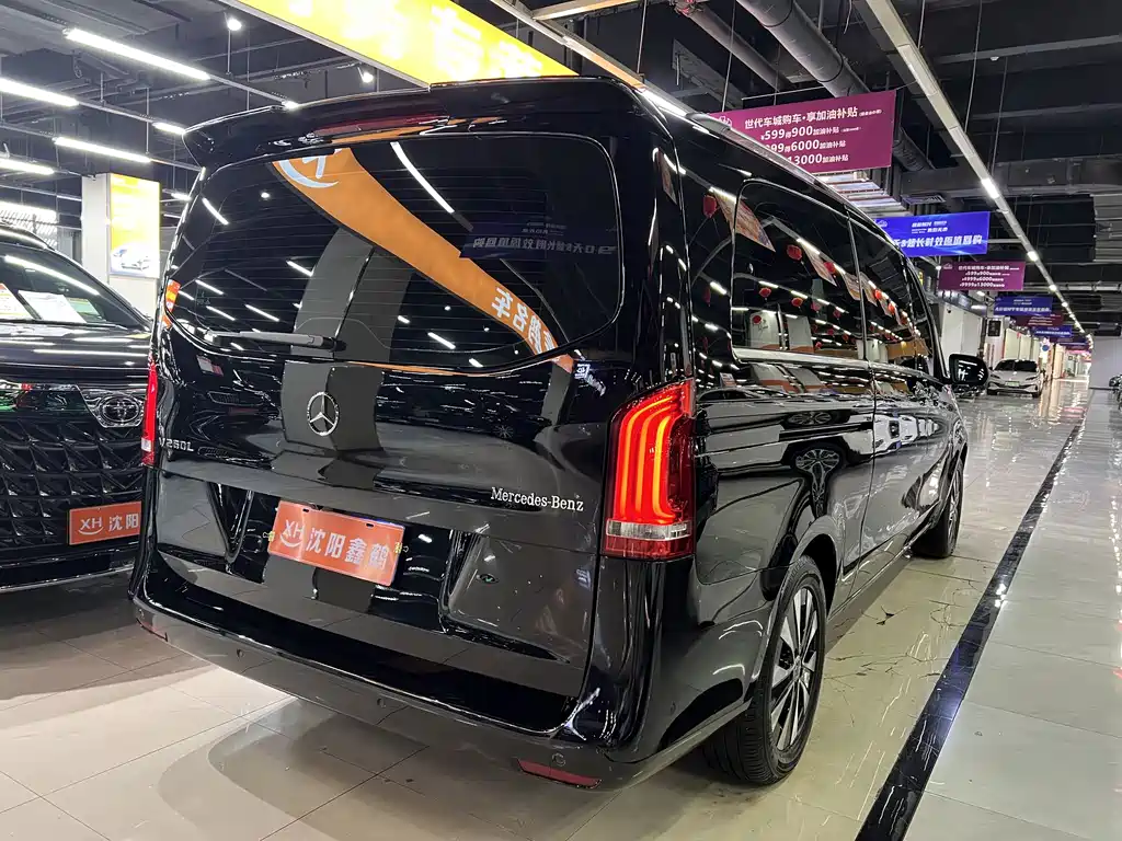 Mercedes-Benz Vito 2022 — фото 22