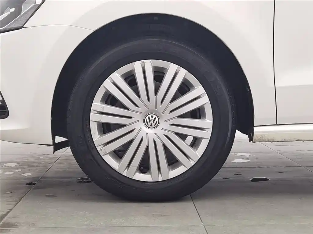 Volkswagen Polo 2018 — фото 17