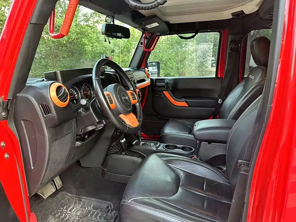 Jeep Wrangler 2017 — фото 20