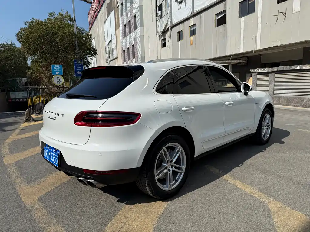 Porsche Macan 2018 — фото 8