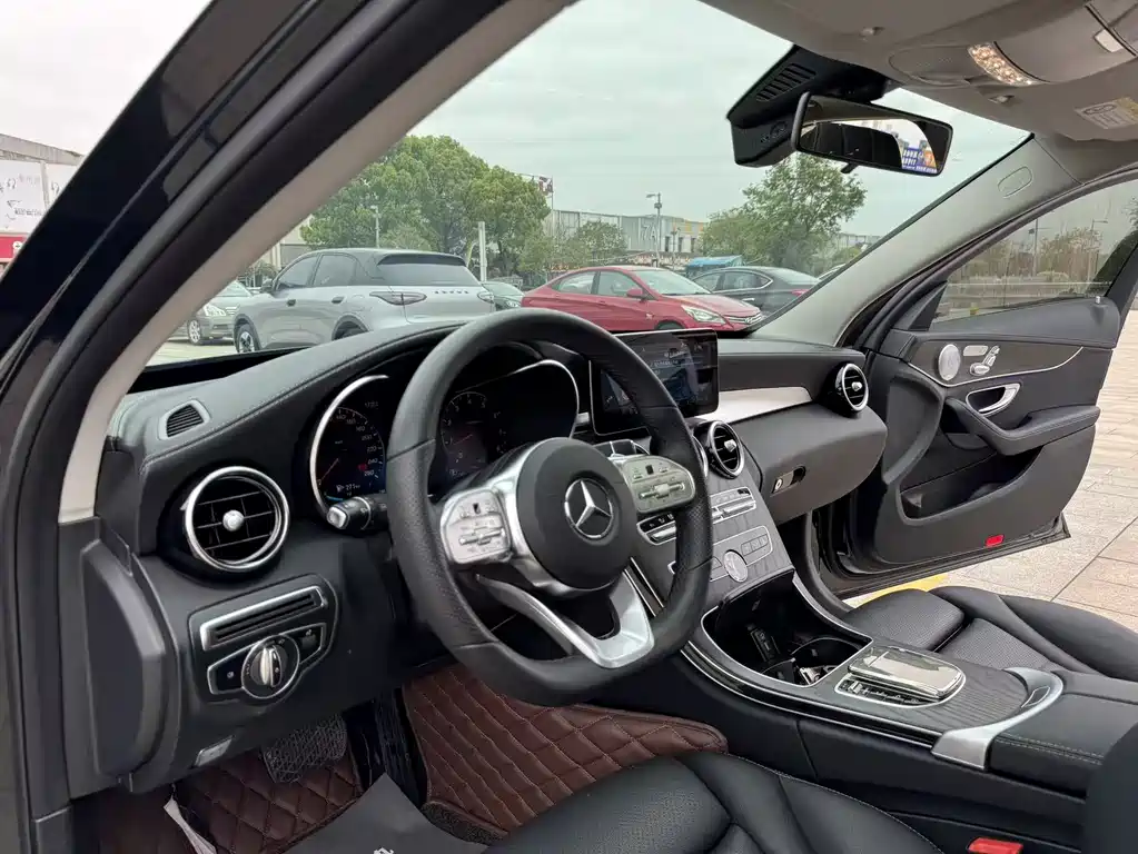 Mercedes-Benz C-Class 2021 — фото 11