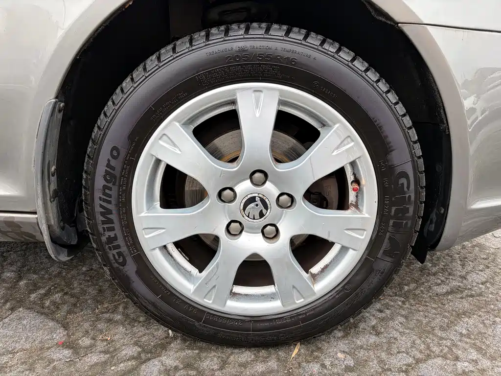 Skoda Octavia 2014 — фото 15