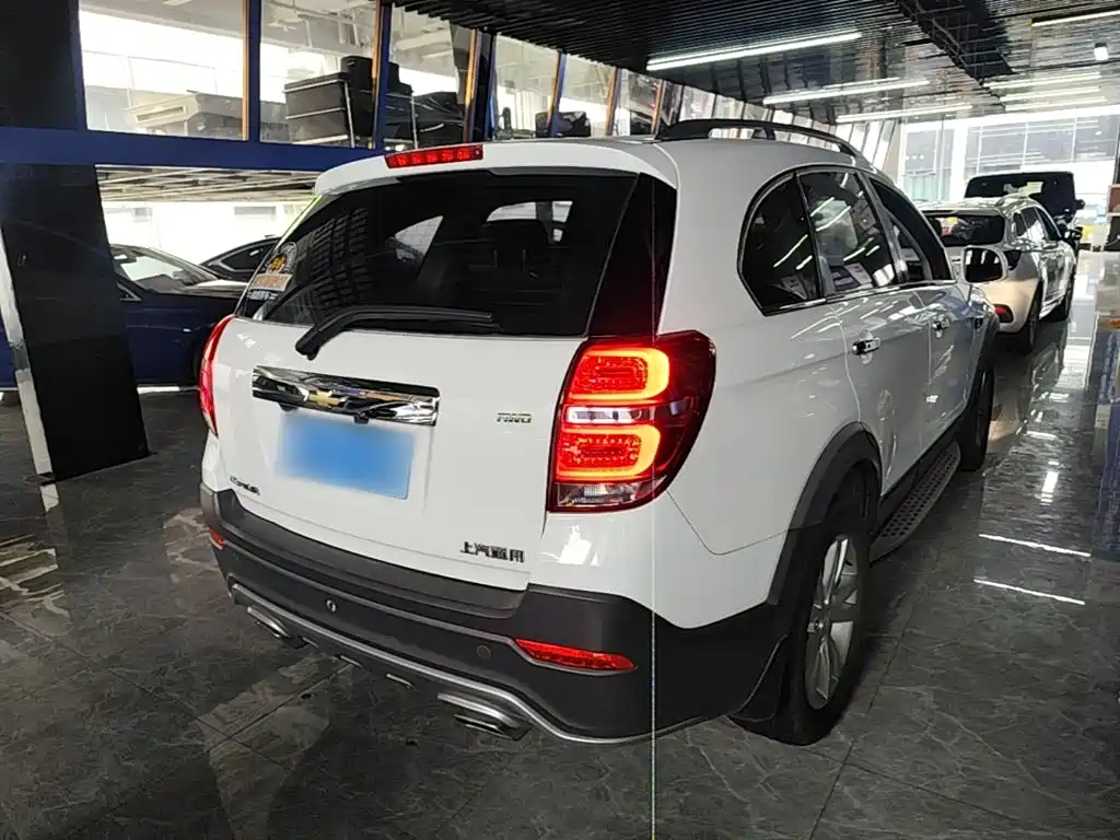 Chevrolet Captiva 2018 — фото 7