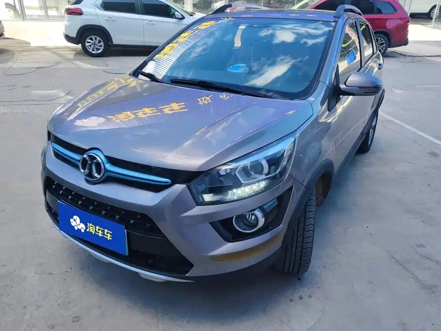 BAIC New Energy EX 2018 — фото 1