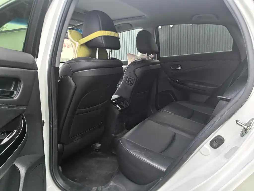 Honda Spirior 2015 — фото 10
