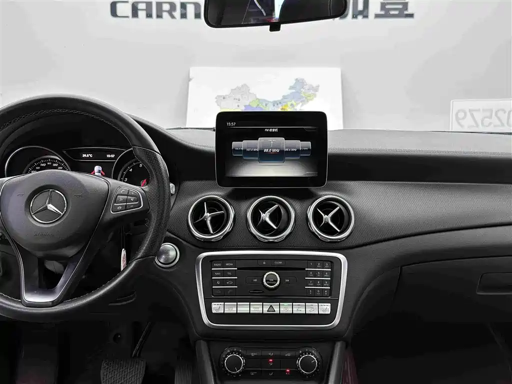 Mercedes-Benz GLA 2018 — фото 12