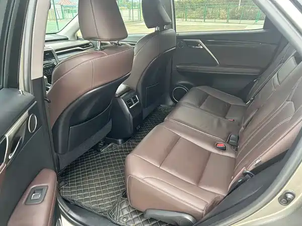 Lexus RX 2021