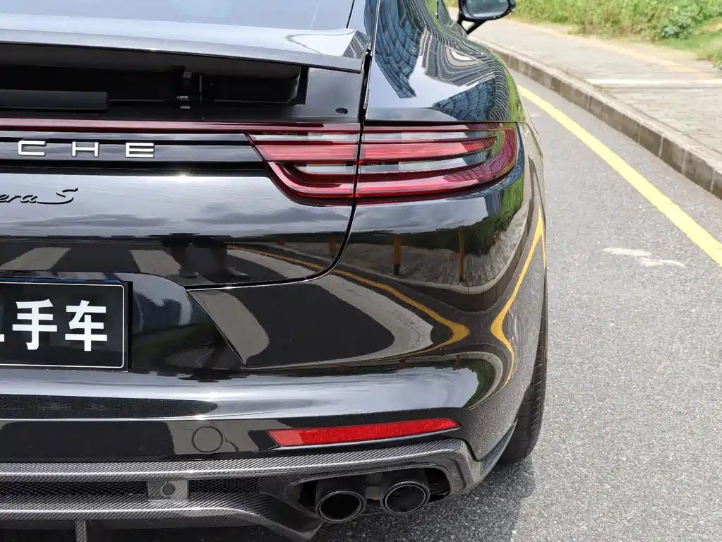 Porsche Panamera 2020 — фото 10