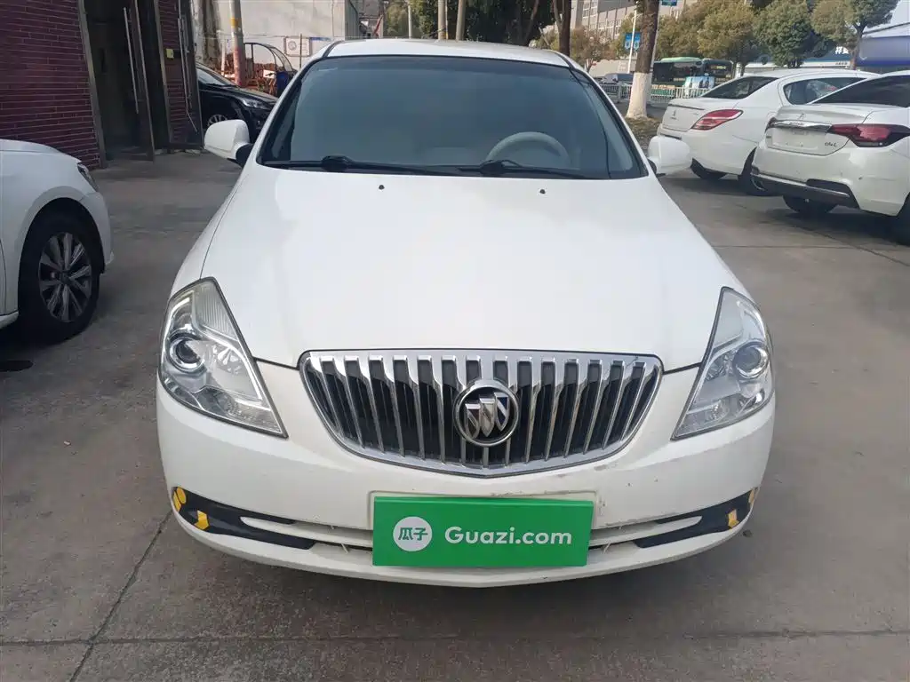 Buick Excelle 2015 — фото 3