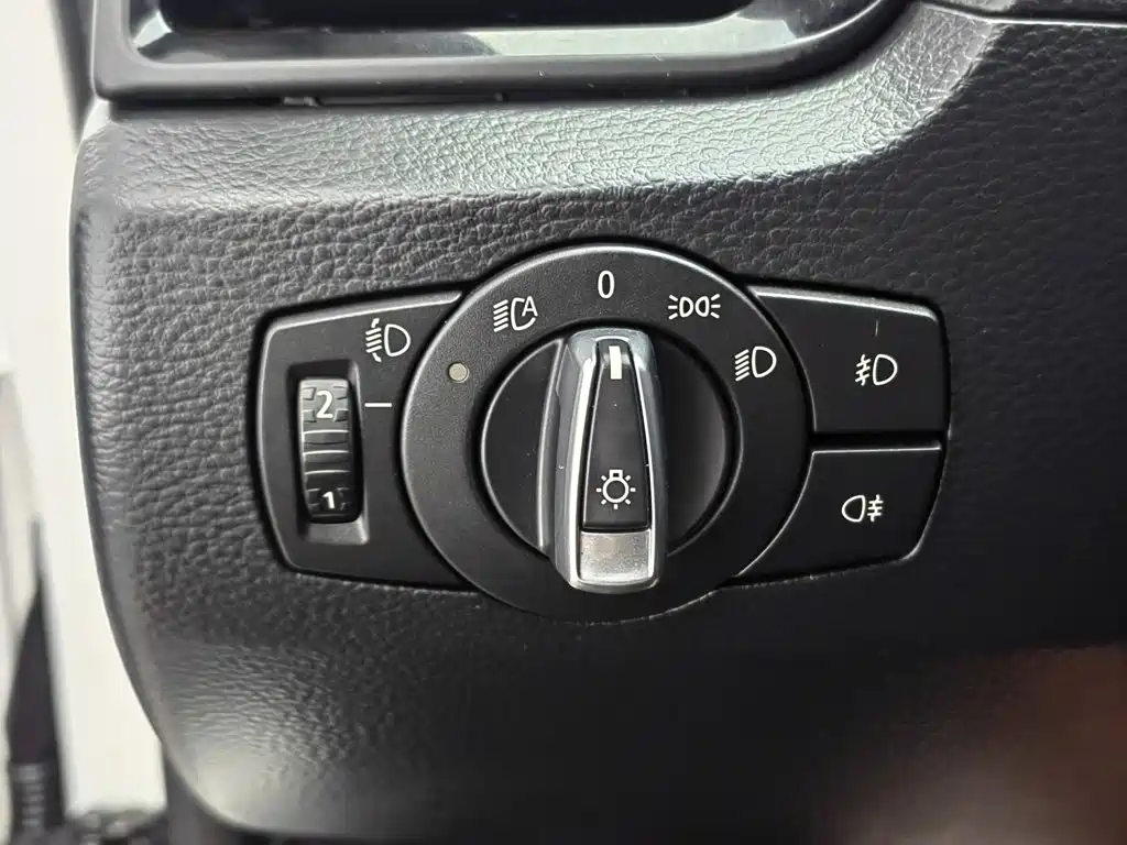 BMW X1 2014 — фото 21