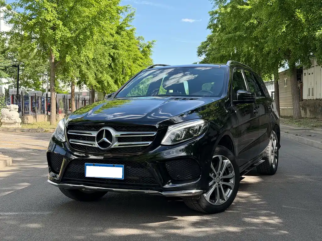 Mercedes-Benz GLE 2016 — фото 1