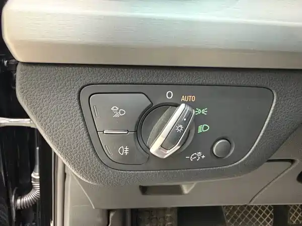 Audi Q5L 2020