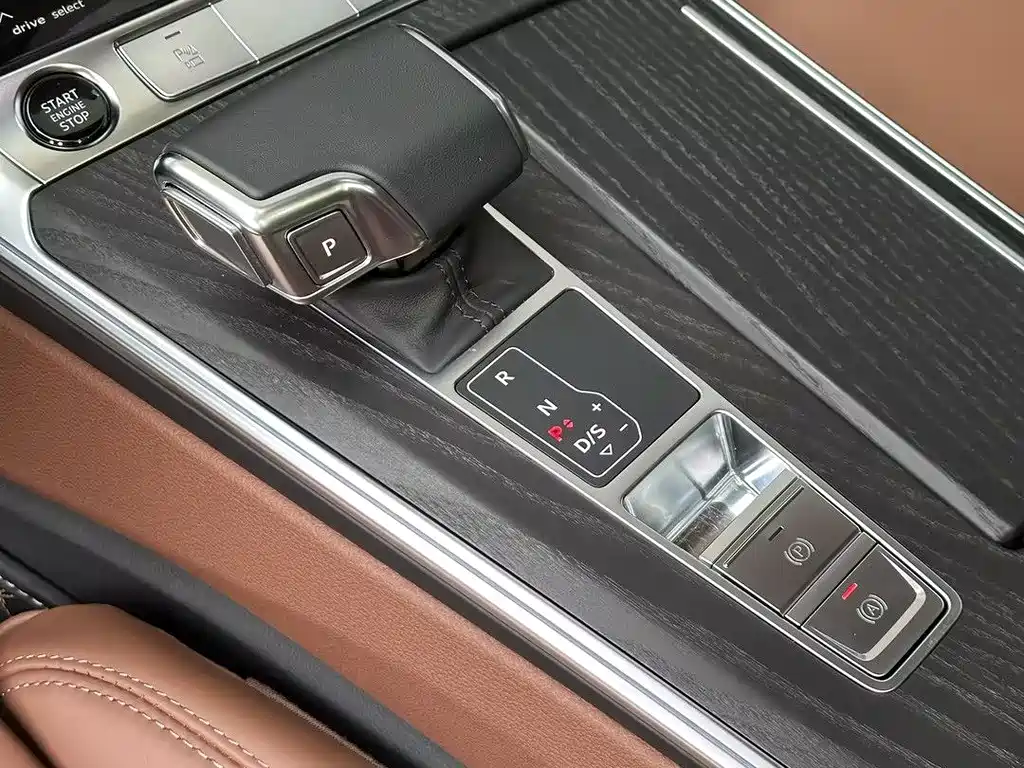 Audi A6L 2024 — фото 16