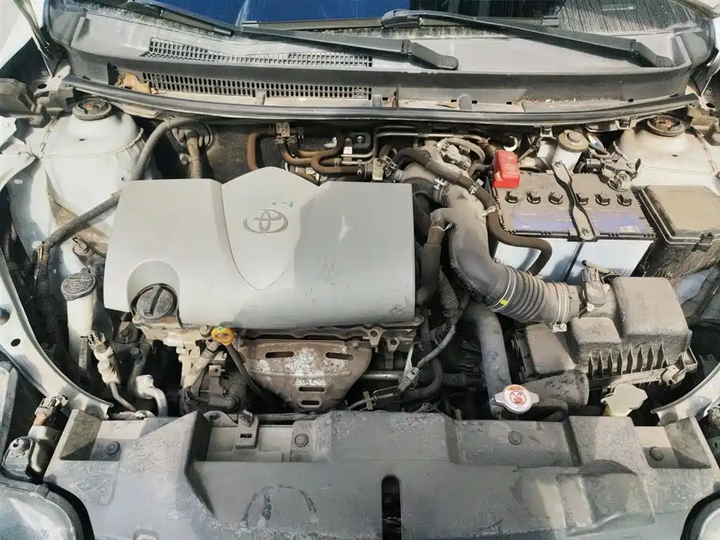 Toyota Yaris L 2019 — фото 11