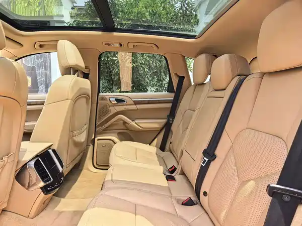 Porsche Cayenne 2011
