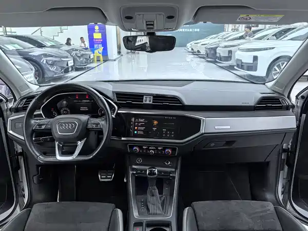 Audi Q3 2022