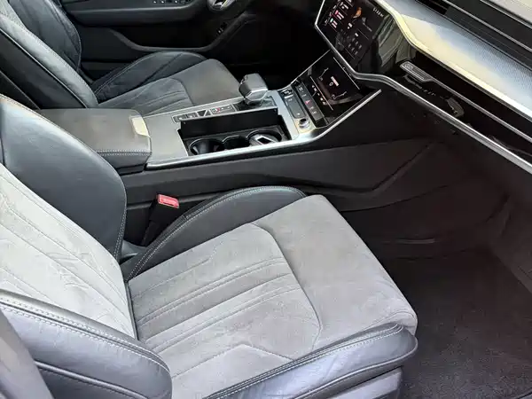 Audi A6L 2021