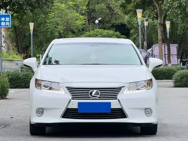 Lexus ES 2014