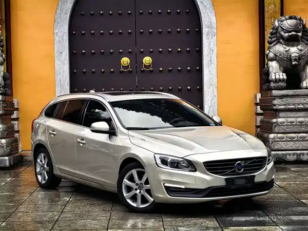 Volvo V60 2017