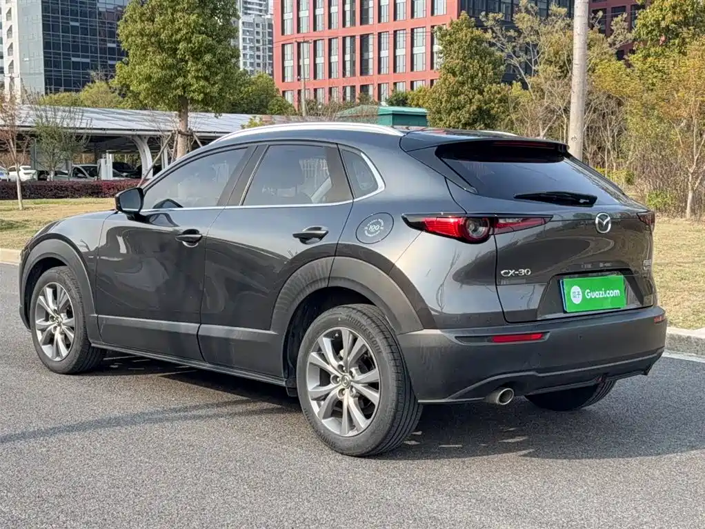Mazda CX-30 2020 — фото 23