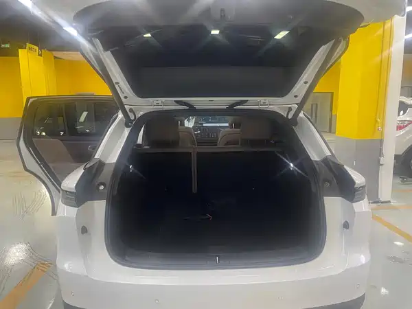 Li Auto i6 2026