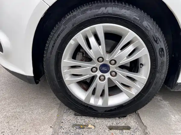 Ford Focus 2012