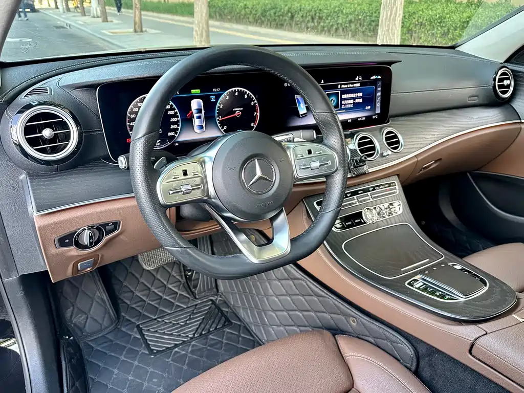 Mercedes-Benz E-Class 2020 — фото 11