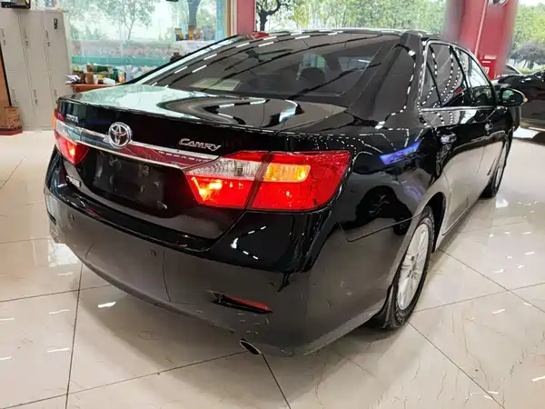 Toyota Camry 2014