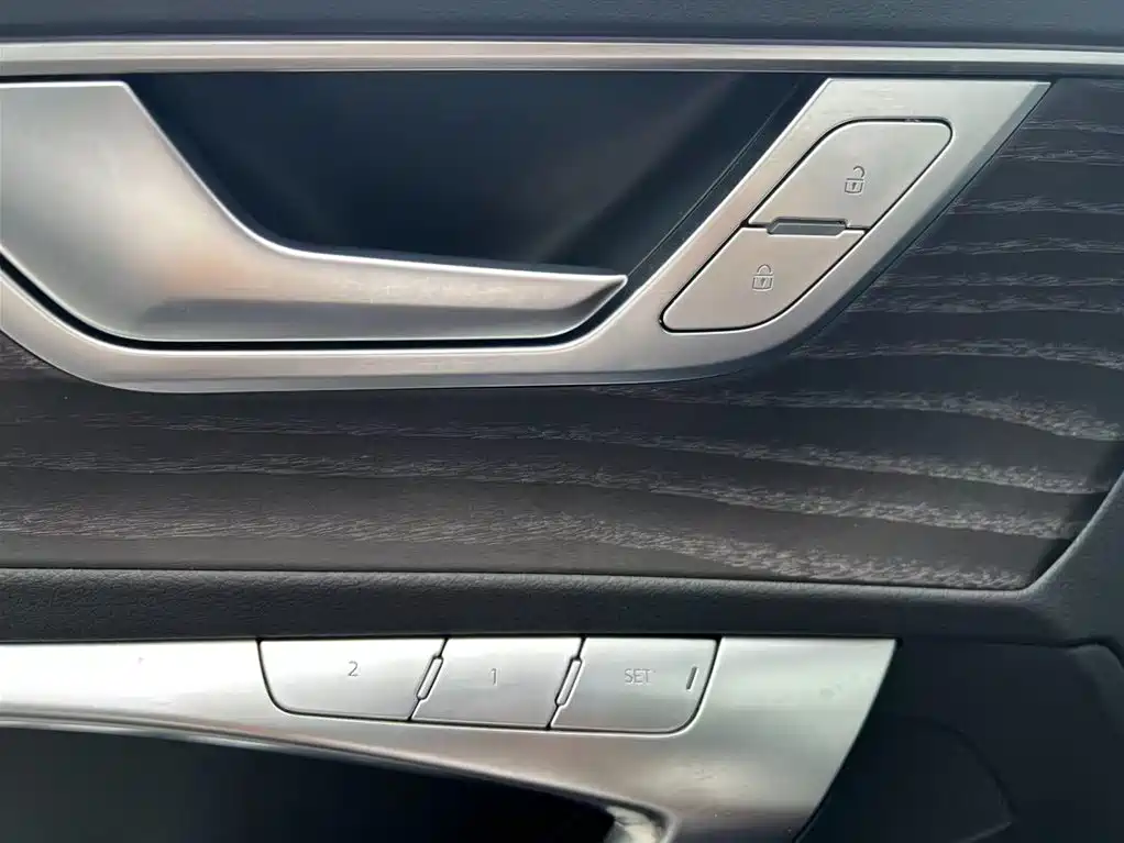 Audi A6L 2025 — фото 14