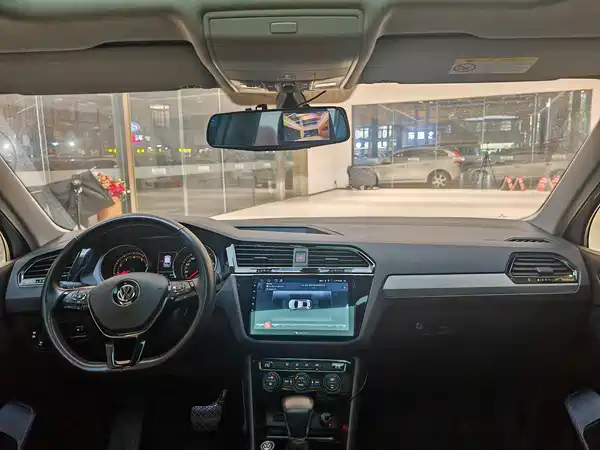 Volkswagen Tiguan L 2020