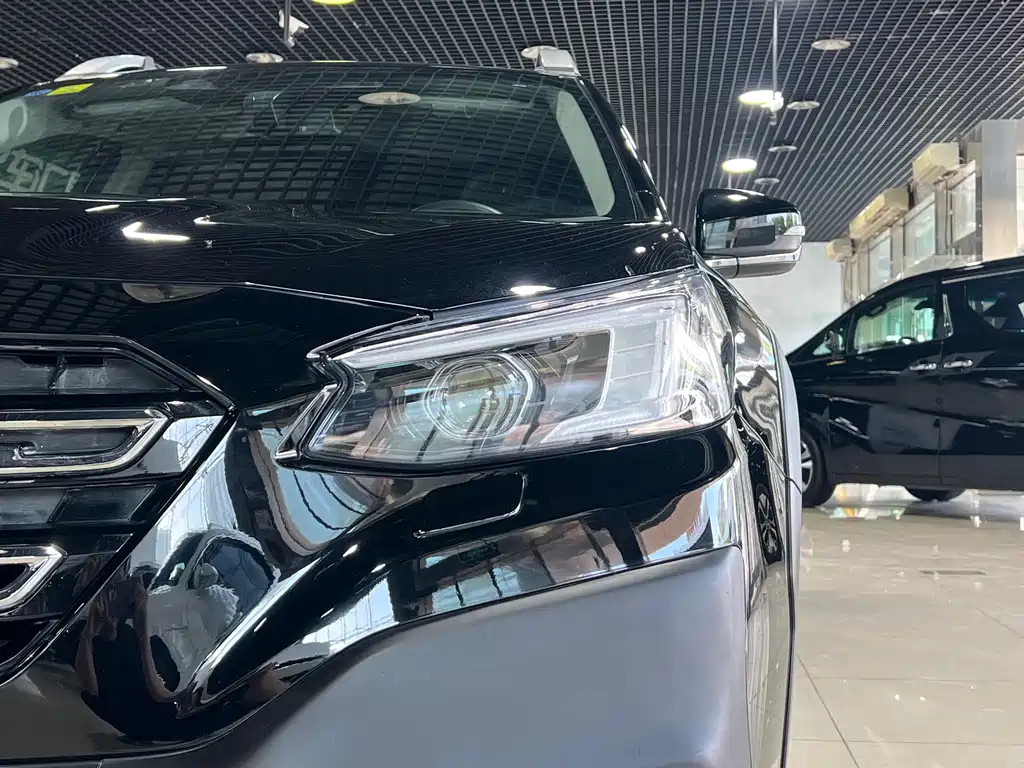 Subaru Outback 2022 — фото 8