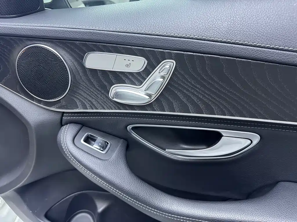 Mercedes-Benz C-Class 2019 — фото 13