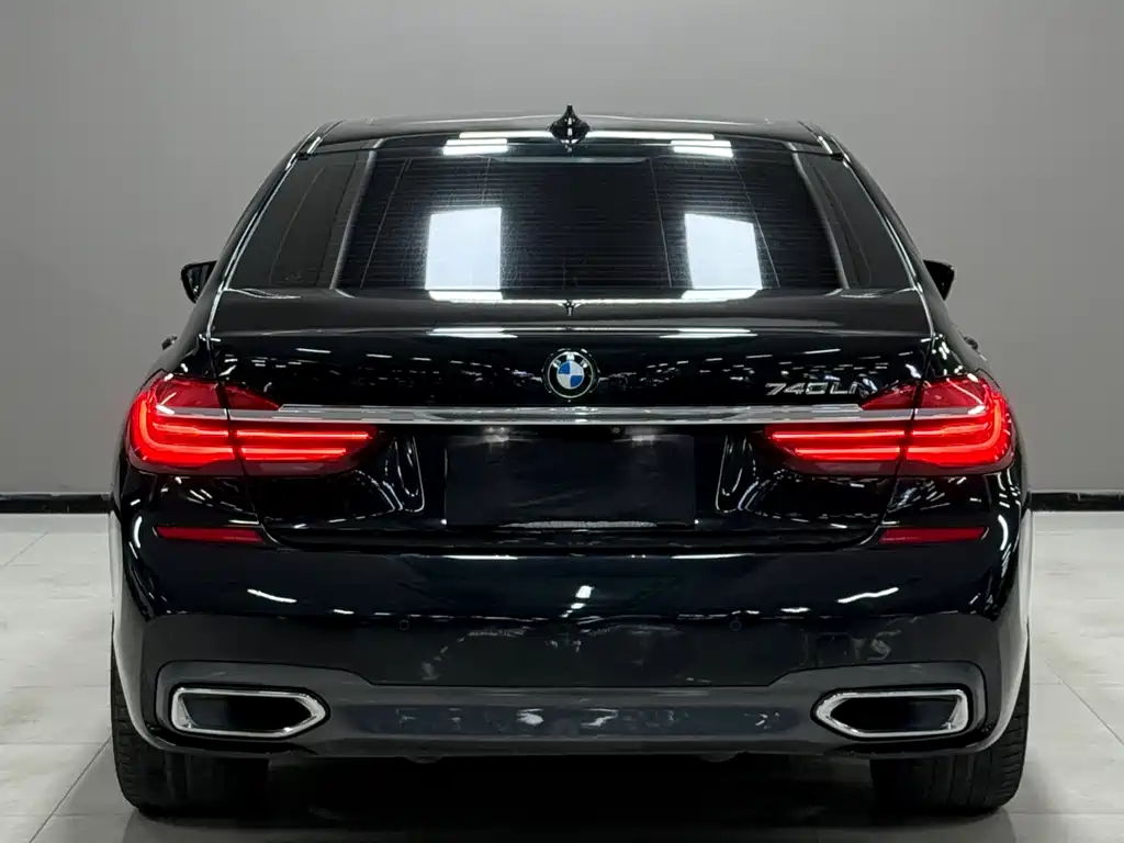 BMW 7 Series 2017 — фото 4