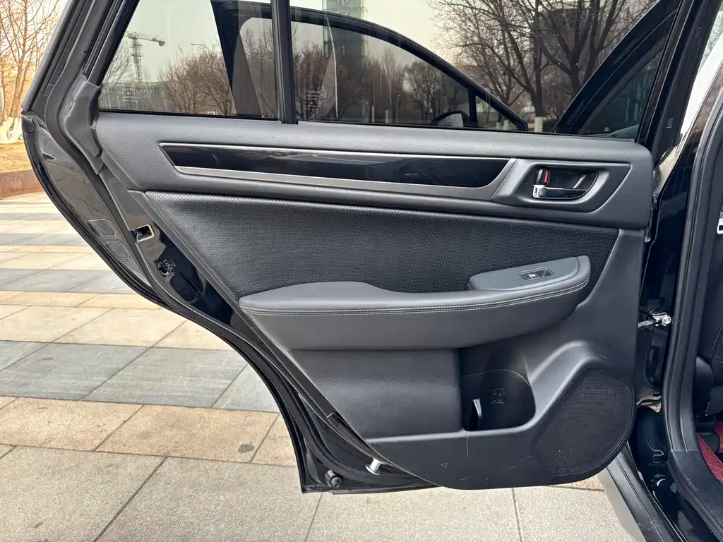 Subaru Outback 2015 — фото 13