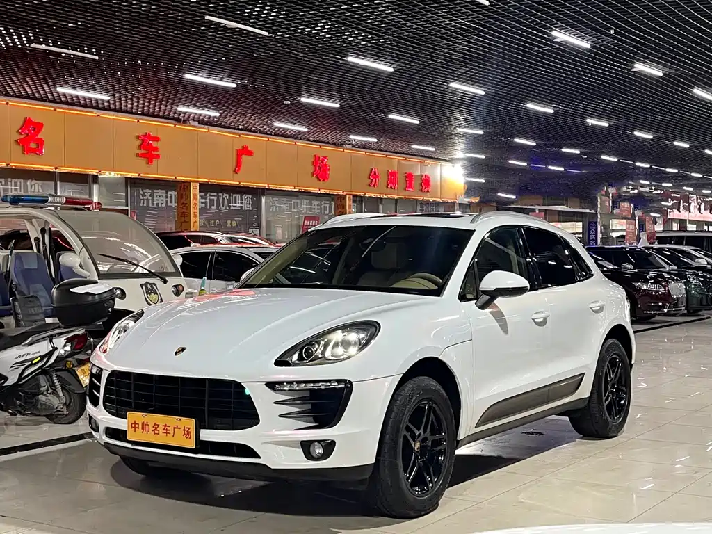 Porsche Macan 2015 — фото 1