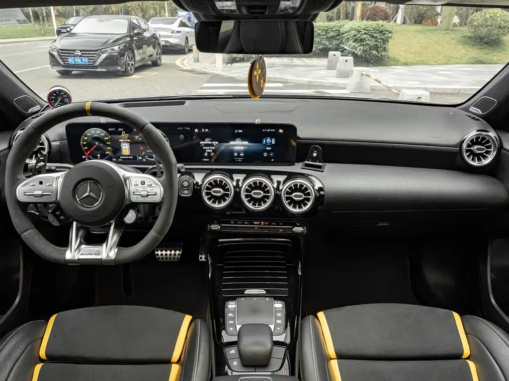 Mercedes-Benz A-Class AMG 2021 — фото 5