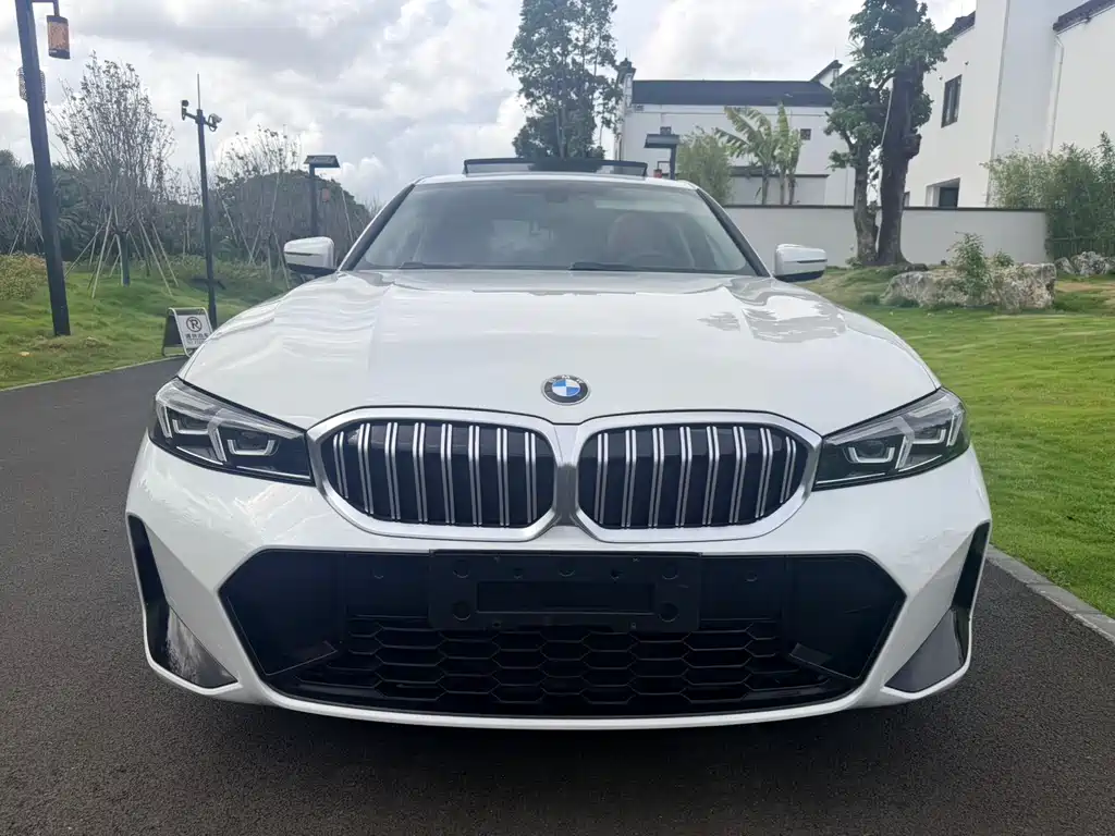 BMW 3 Series 2023